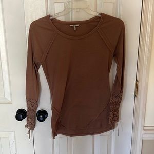 BKE mauve color shirt. Size small. Worn once